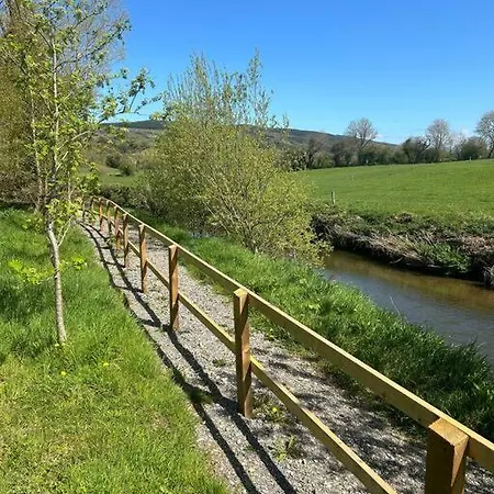 Hébergement de vacances Riverside *
