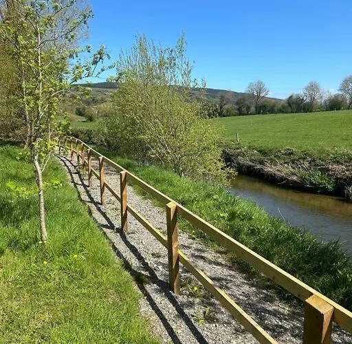 度假居 Riverside *